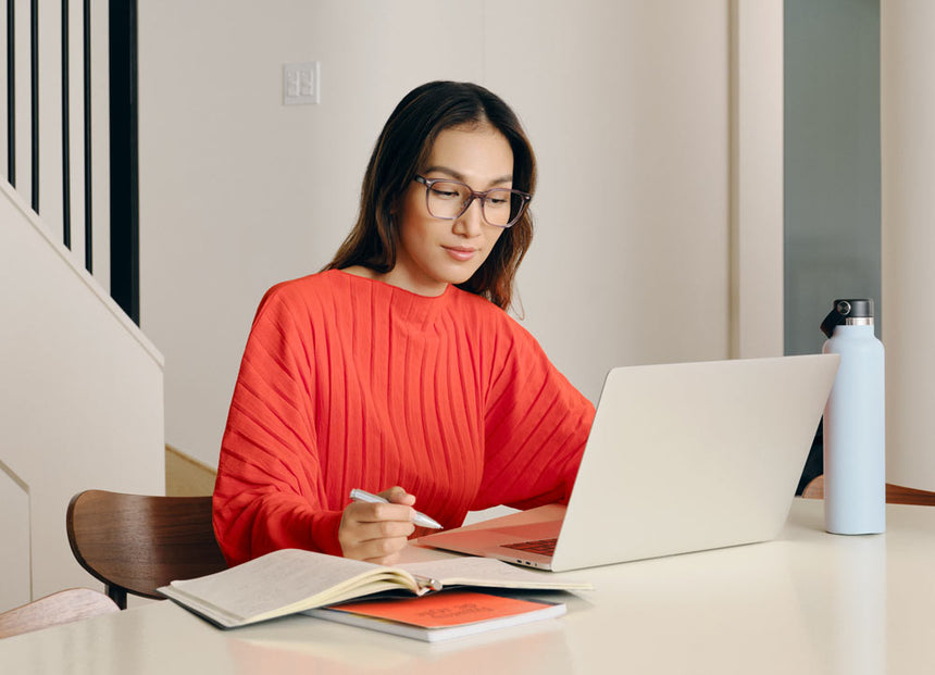 A lady wearing single vision glasses